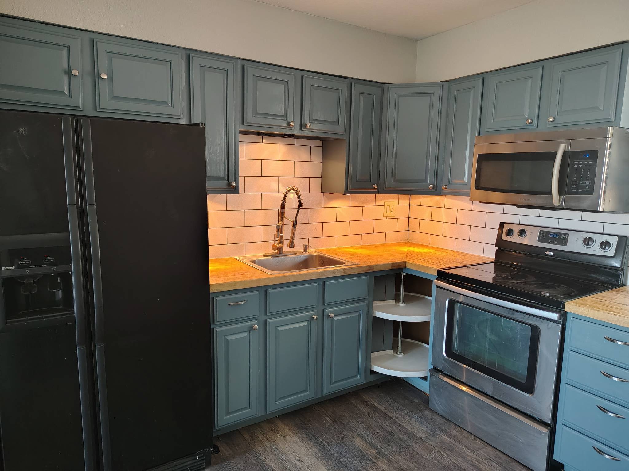 Unit 4 Kitchen